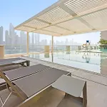 Silkhaus Tower With Private Beach And Skyline Views